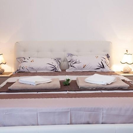 Residenza Alexander Luxury 1 Apartment Верона Екстериор снимка