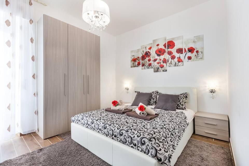 Residenza Alexander Luxury 1 Apartment Верона Екстериор снимка