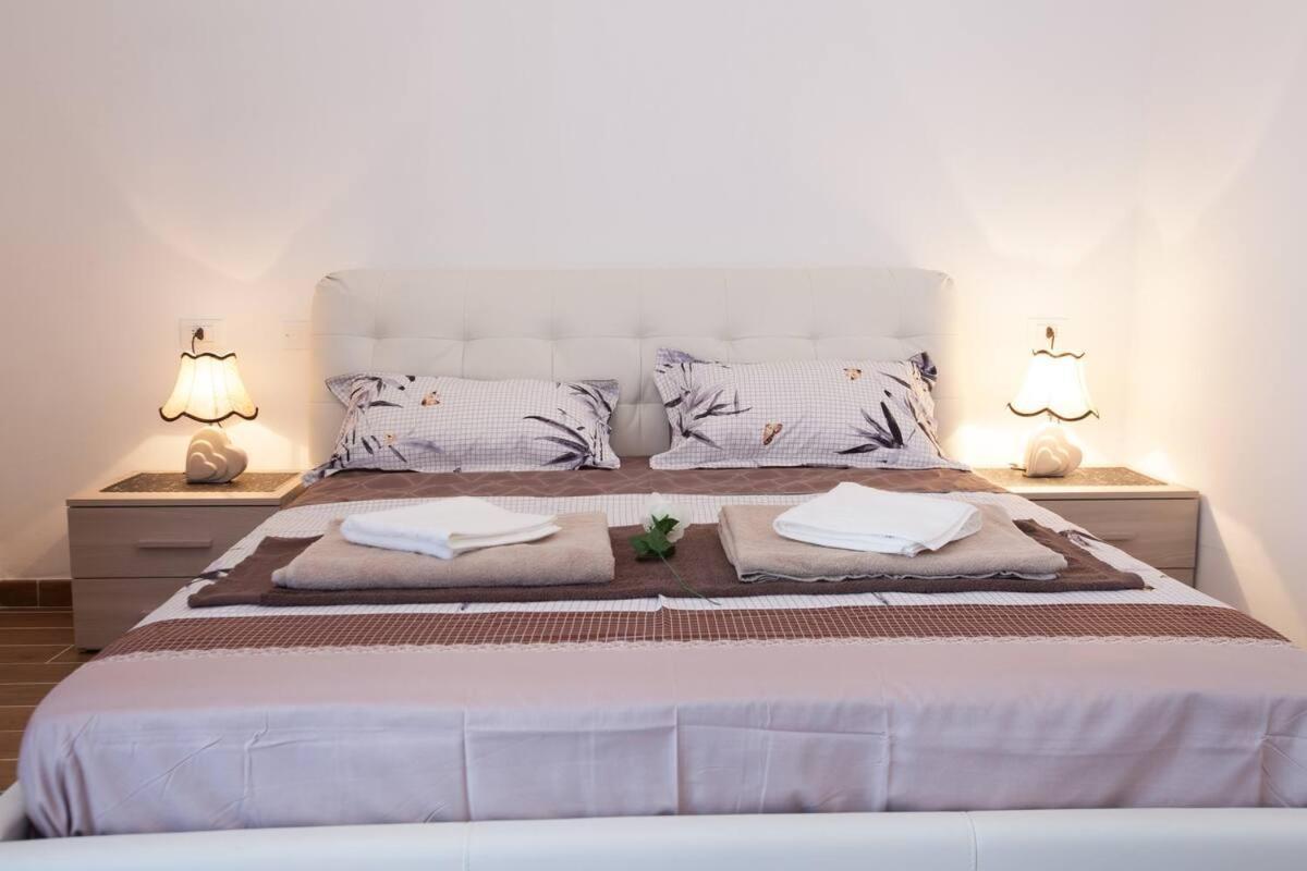Residenza Alexander Luxury 1 Apartment Верона Екстериор снимка