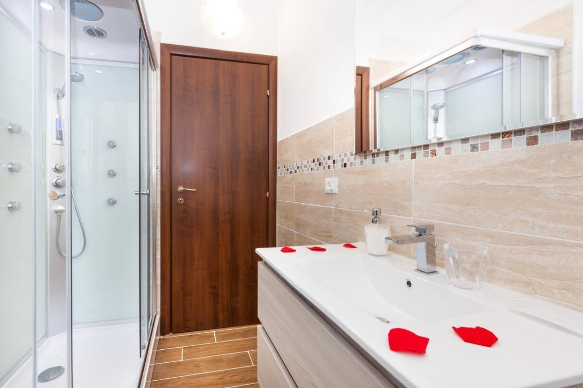 Residenza Alexander Luxury 1 Apartment Верона Екстериор снимка